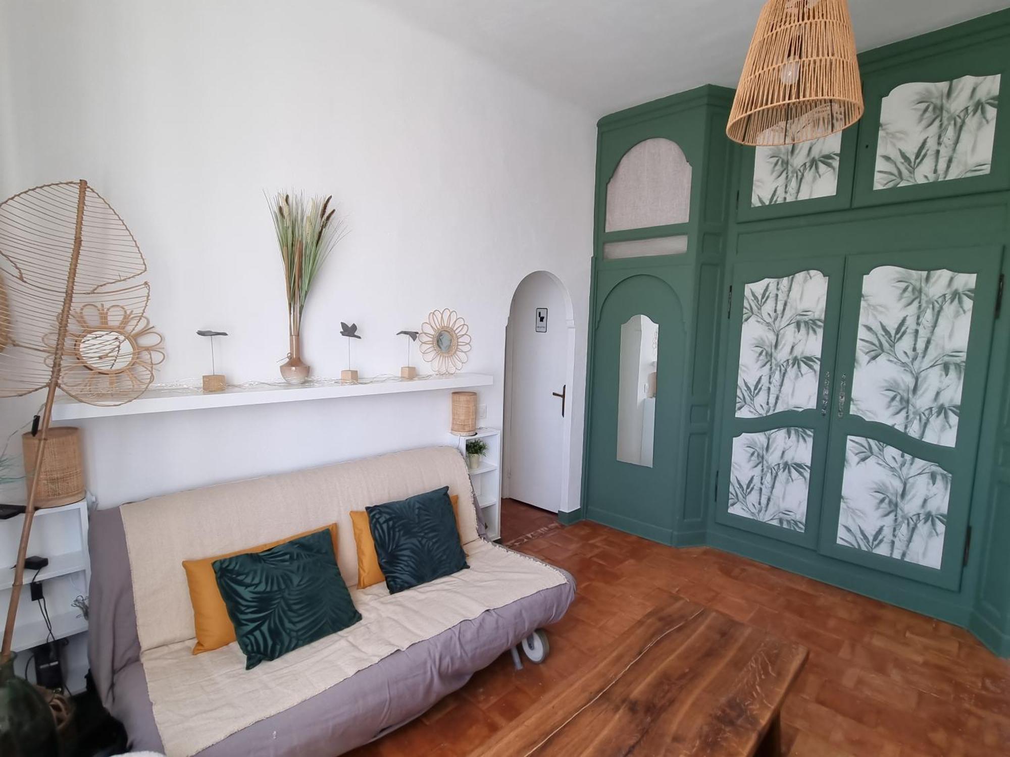 Au Fil De Soi Villa Saint-Julien-de-Peyrolas Buitenkant foto