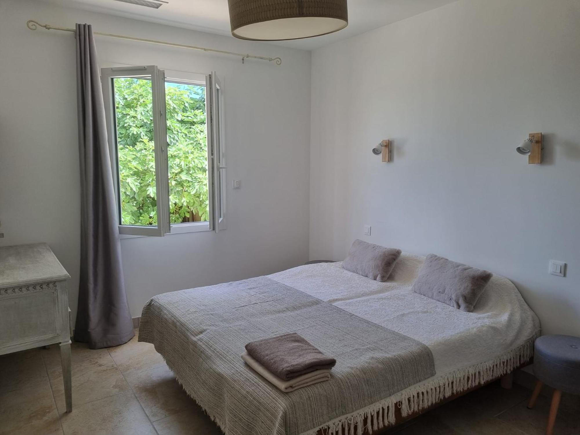 Au Fil De Soi Villa Saint-Julien-de-Peyrolas Kamer foto